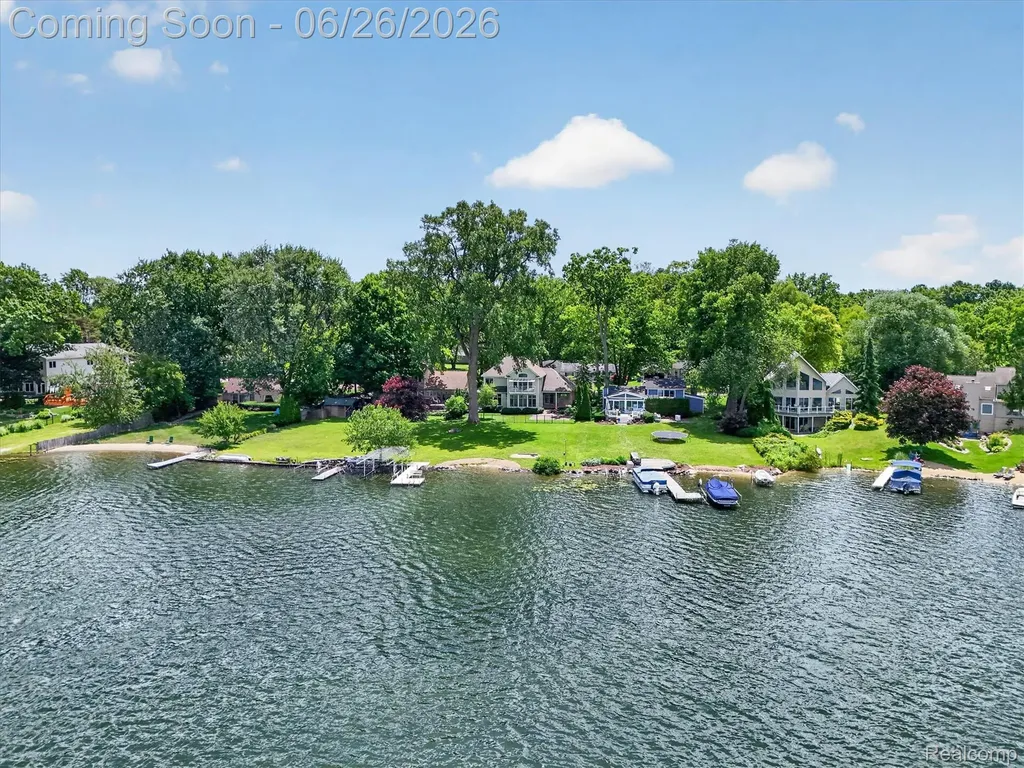 3478 Lexington Road Waterford Charter Township MI 48328