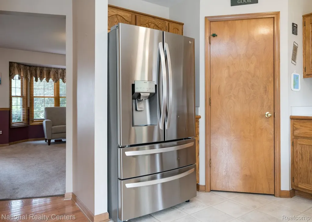 48634 Lafayette Drive Macomb Township MI 48044