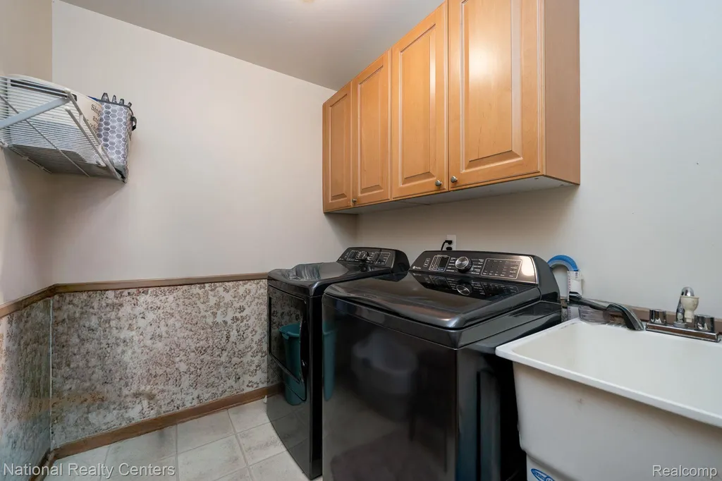 48634 Lafayette Drive Macomb Township MI 48044