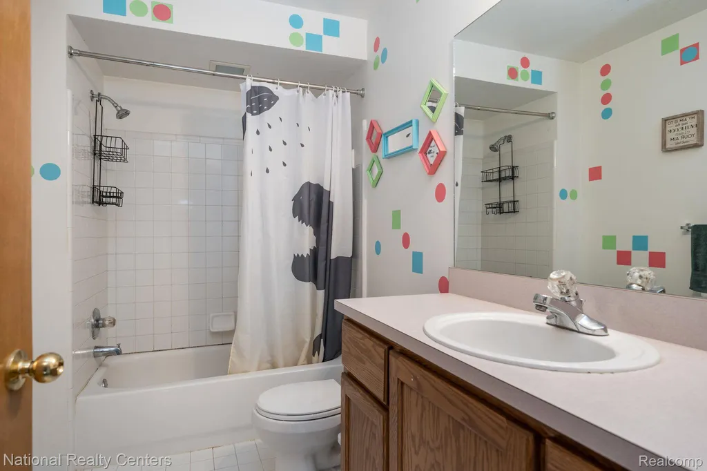 48634 Lafayette Drive Macomb Township MI 48044