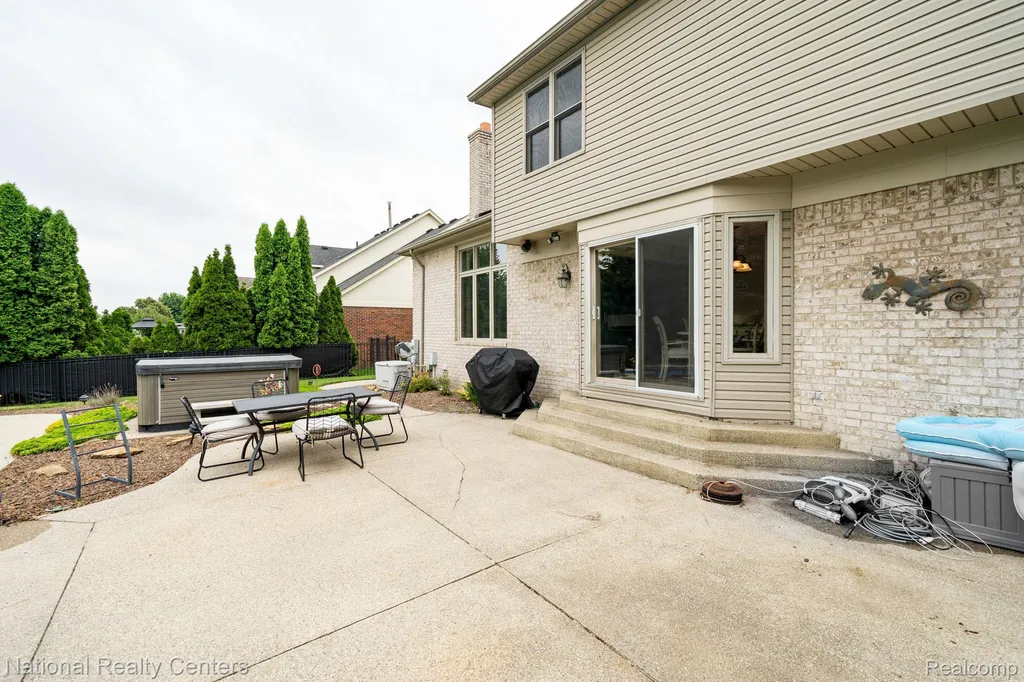 48634 Lafayette Drive Macomb Township MI 48044
