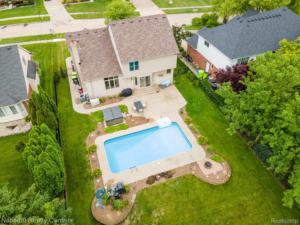 48634 Lafayette Drive Macomb Township MI 48044