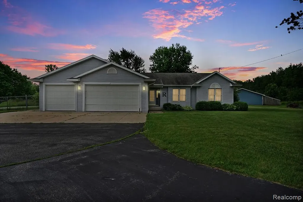 3334 E Freeland Road Ingersoll Township MI 48623