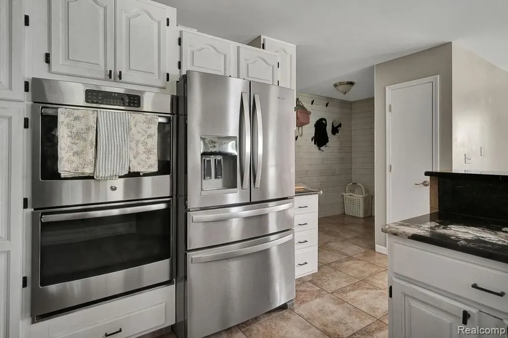 3334 E Freeland Road Ingersoll Township MI 48623