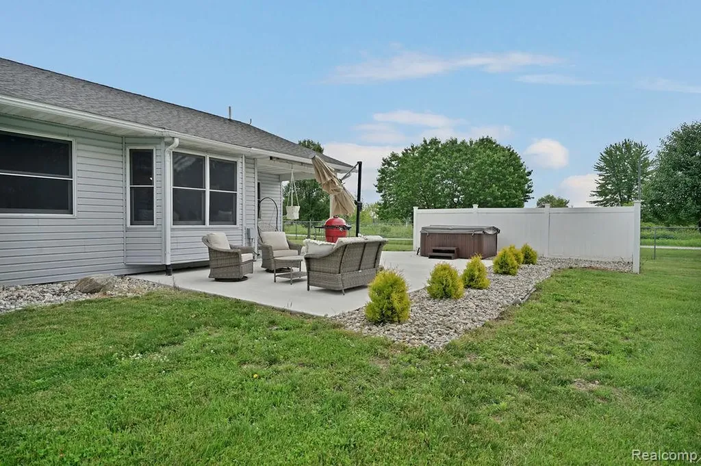 3334 E Freeland Road Ingersoll Township MI 48623