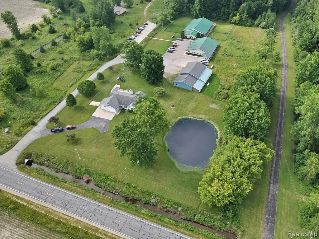 3334 E Freeland Road Ingersoll Township MI 48623