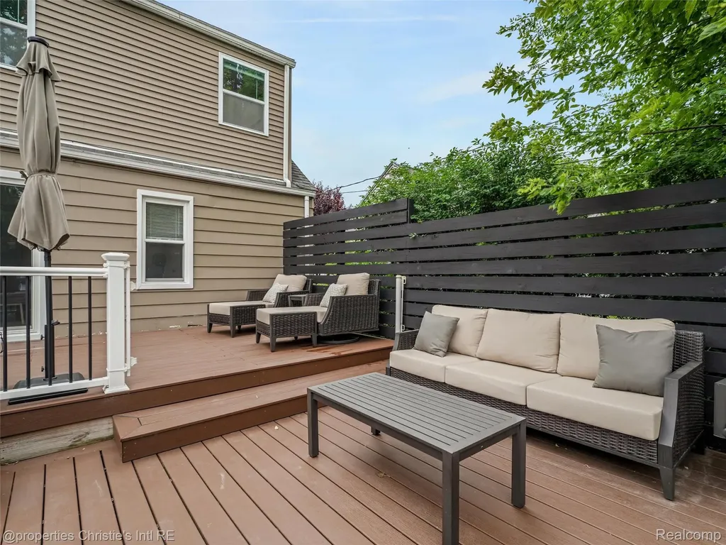 1864 Cummings Avenue Berkley City MI 48072