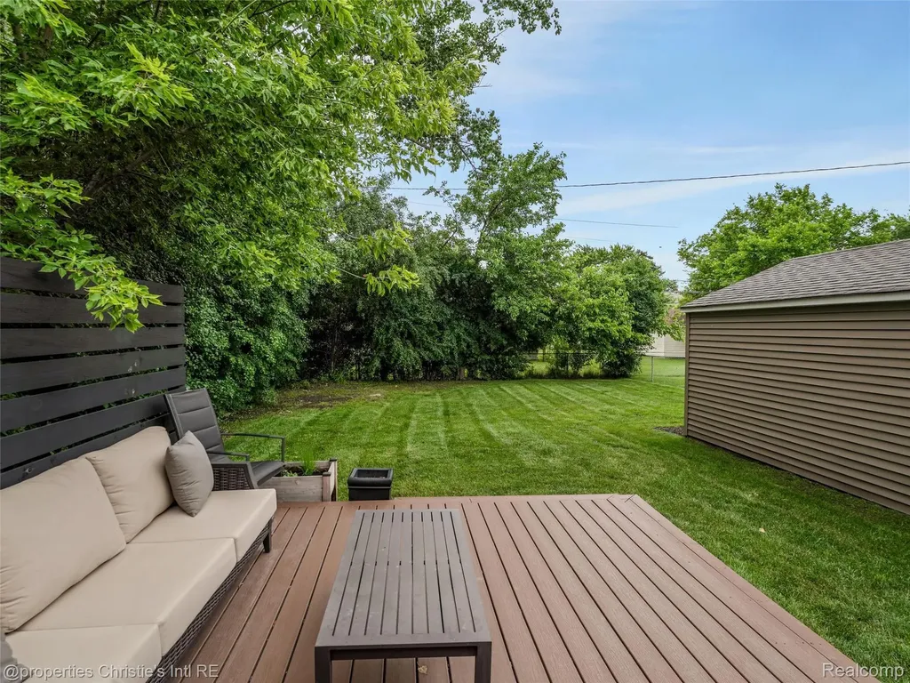 1864 Cummings Avenue Berkley City MI 48072