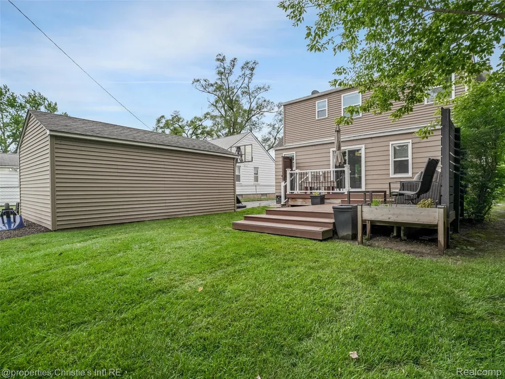 1864 Cummings Avenue Berkley City MI 48072
