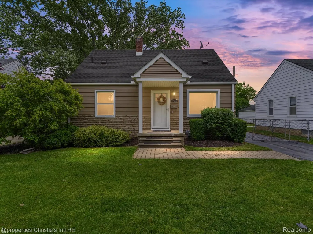 1864 Cummings Avenue Berkley City MI 48072