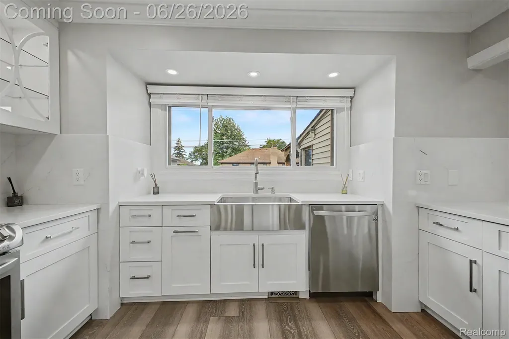 35105 Wellston Avenue Sterling Heights City MI 48312