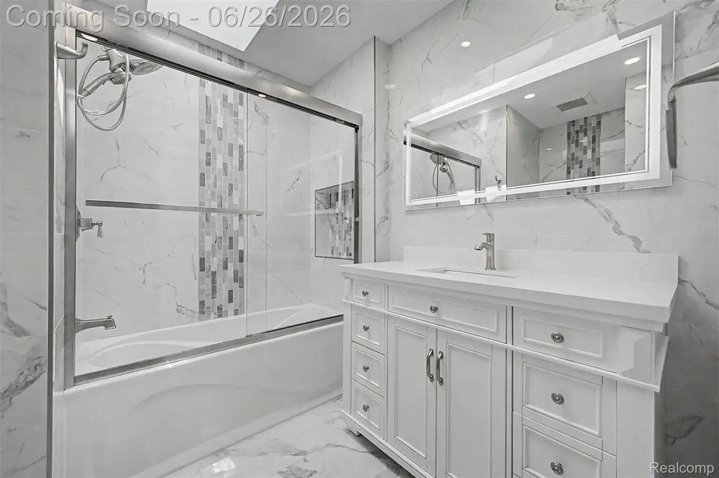 35105 Wellston Avenue Sterling Heights City MI 48312