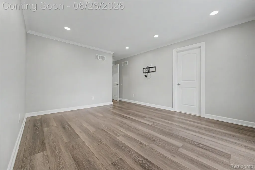 35105 Wellston Avenue Sterling Heights City MI 48312