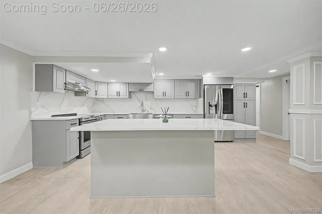 35105 Wellston Avenue Sterling Heights City MI 48312
