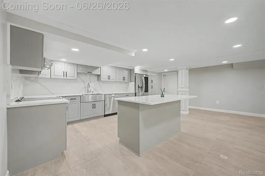 35105 Wellston Avenue Sterling Heights City MI 48312