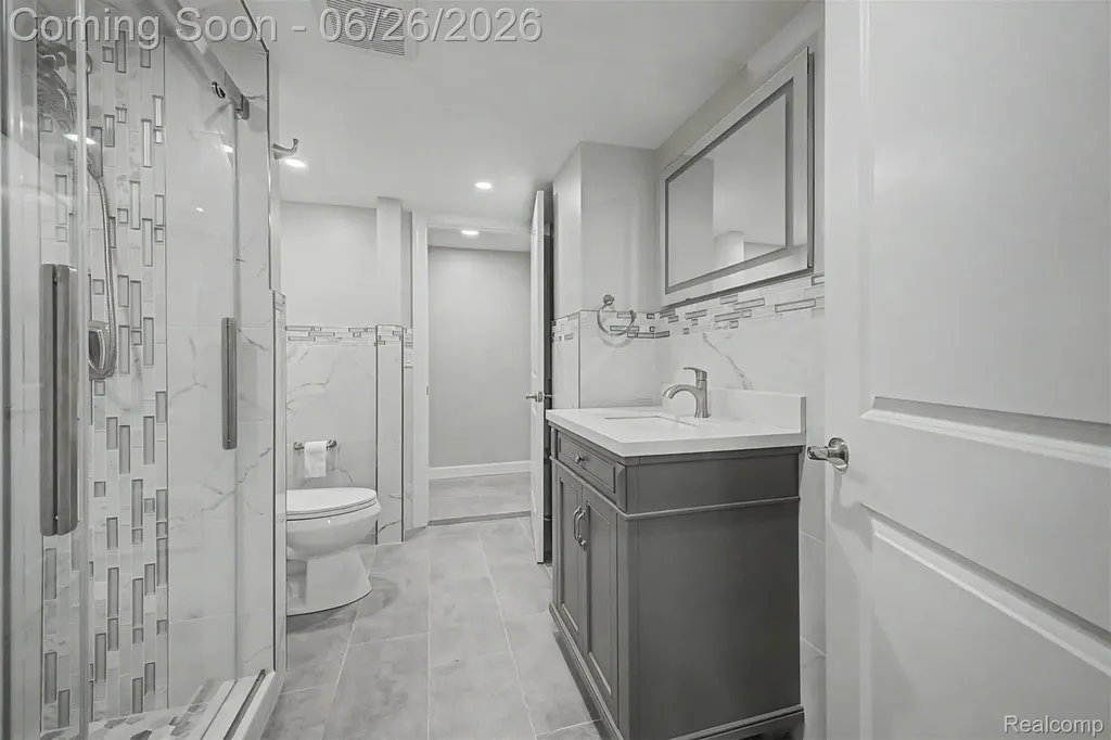 35105 Wellston Avenue Sterling Heights City MI 48312