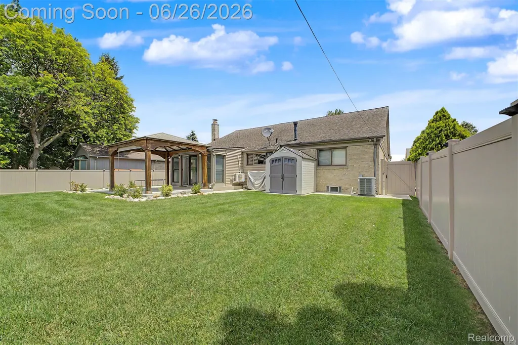 35105 Wellston Avenue Sterling Heights City MI 48312