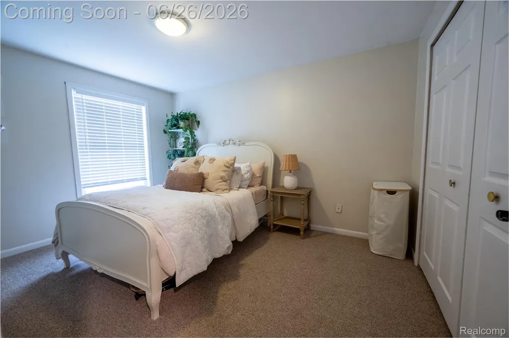 429 Dorothy Street South Lyon City MI 48178