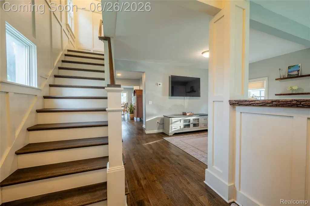 429 Dorothy Street South Lyon City MI 48178