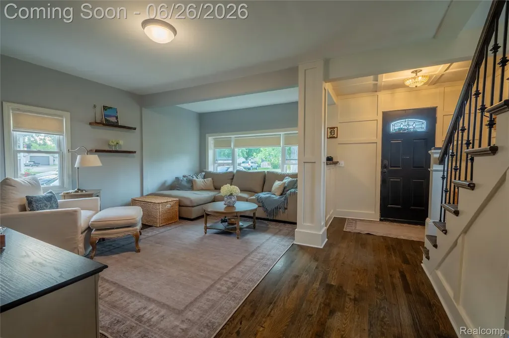 429 Dorothy Street South Lyon City MI 48178