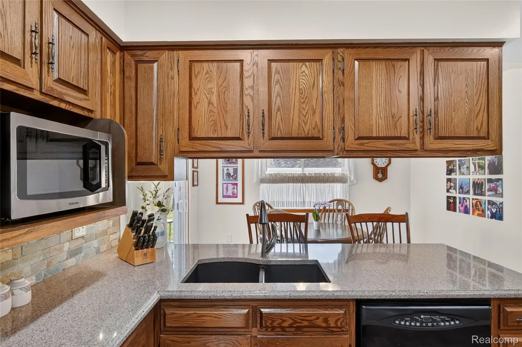 1792 Capitol Avenue Lincoln Park City MI 48146