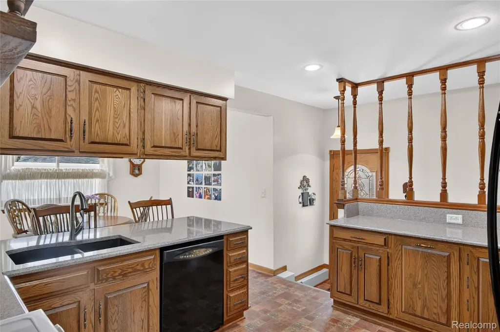 1792 Capitol Avenue Lincoln Park City MI 48146