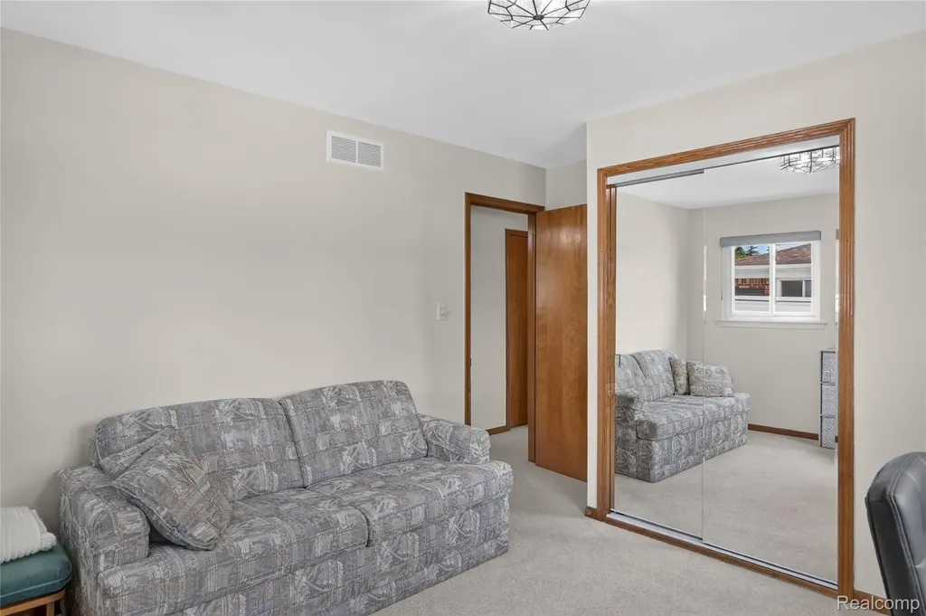 1792 Capitol Avenue Lincoln Park City MI 48146