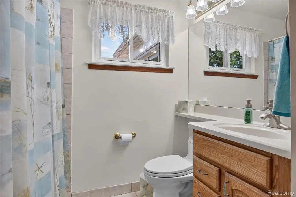1792 Capitol Avenue Lincoln Park City MI 48146