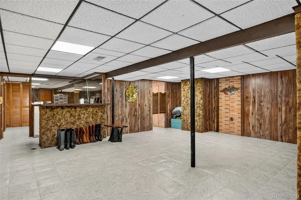 1792 Capitol Avenue Lincoln Park City MI 48146