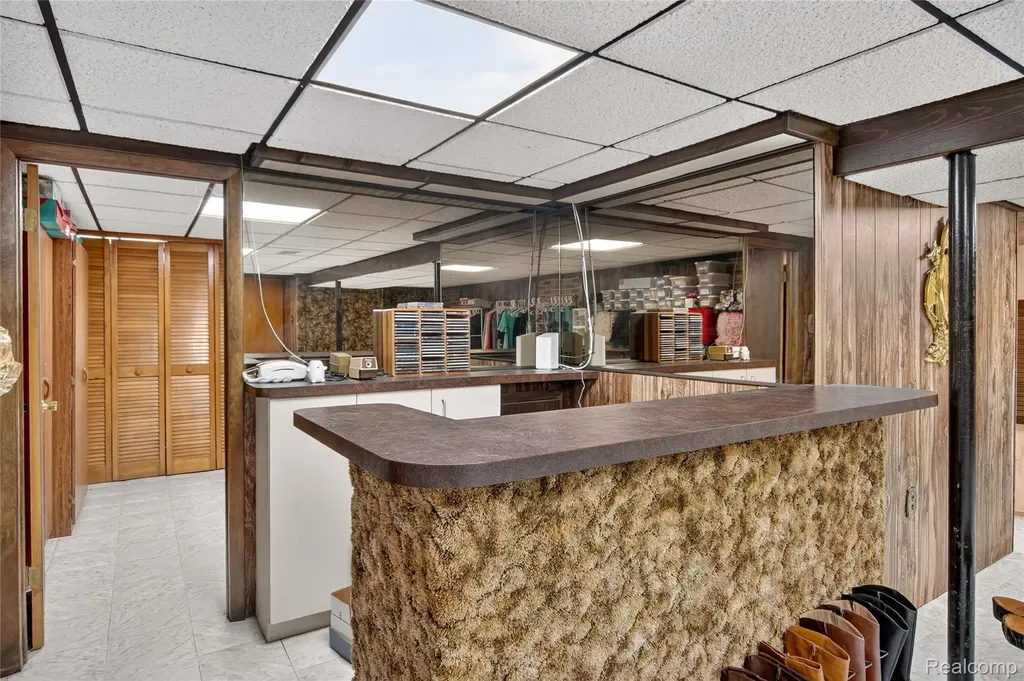 1792 Capitol Avenue Lincoln Park City MI 48146