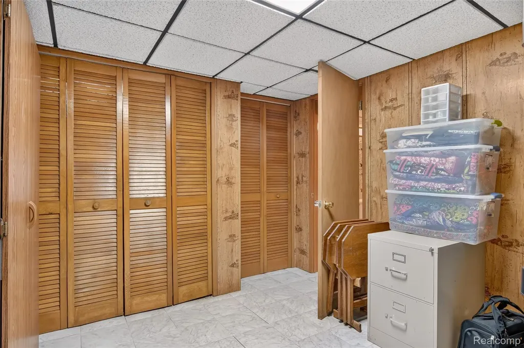 1792 Capitol Avenue Lincoln Park City MI 48146