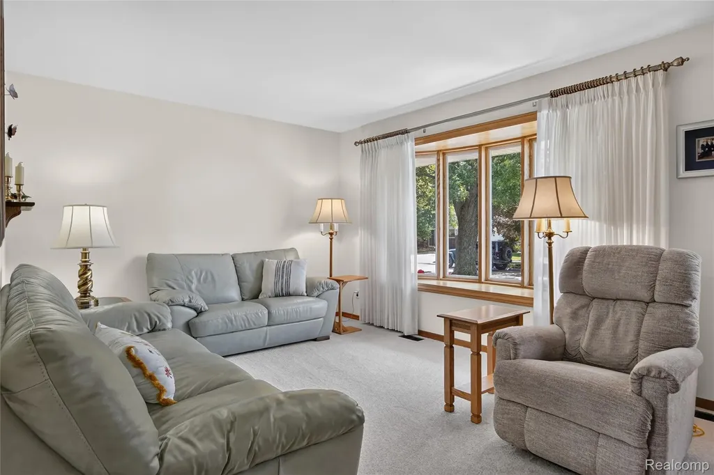 1792 Capitol Avenue Lincoln Park City MI 48146
