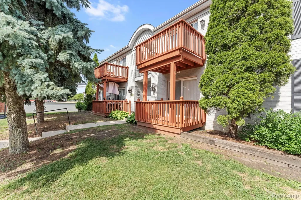 1714 Fort Street Trenton City MI 48183