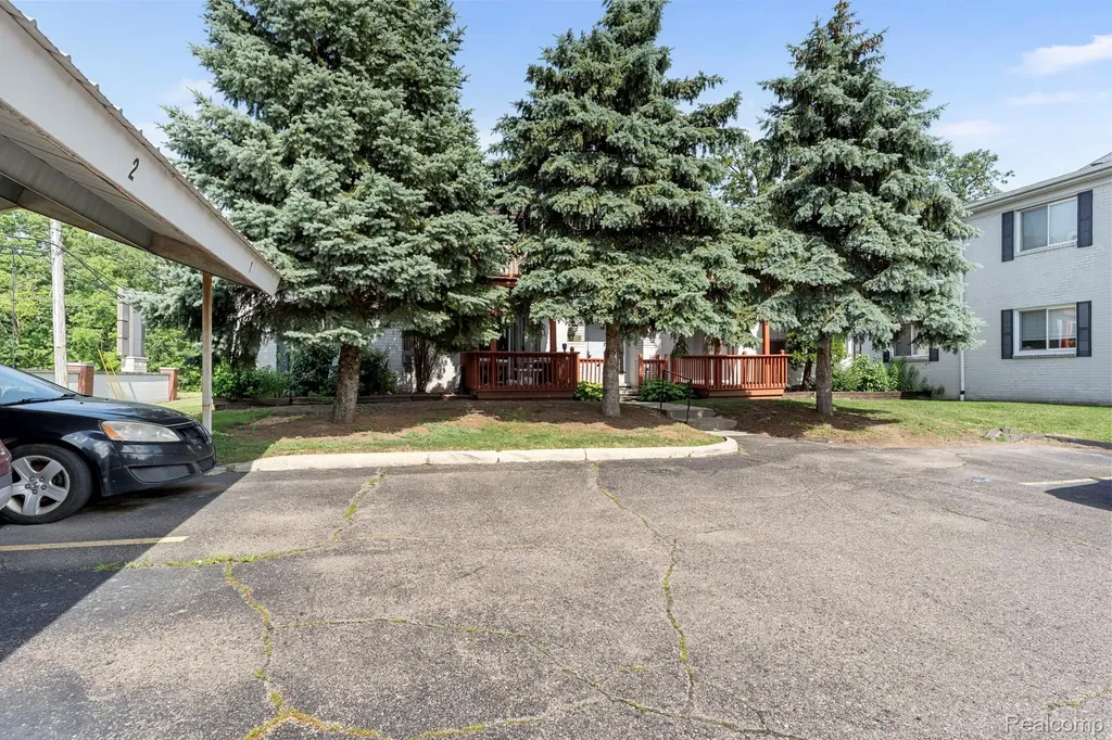 1714 Fort Street Trenton City MI 48183
