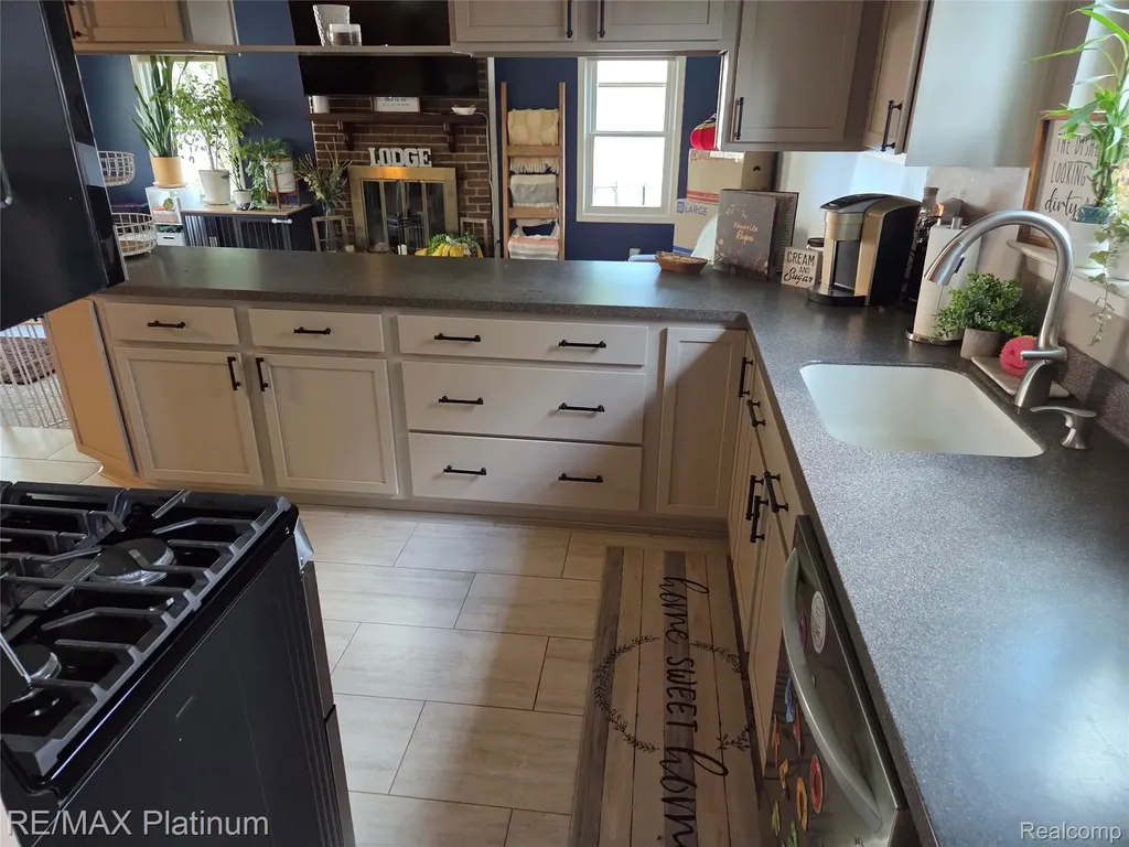 42079 Edenbrooke Drive Canton Charter Township MI 48187