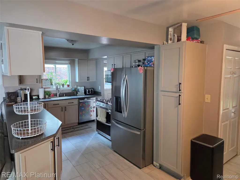 42079 Edenbrooke Drive Canton Charter Township MI 48187