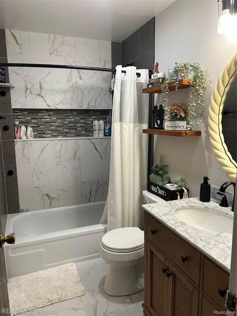 42079 Edenbrooke Drive Canton Charter Township MI 48187