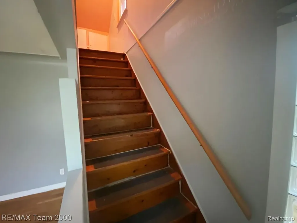 25270 Ford Street Roseville City MI 48066