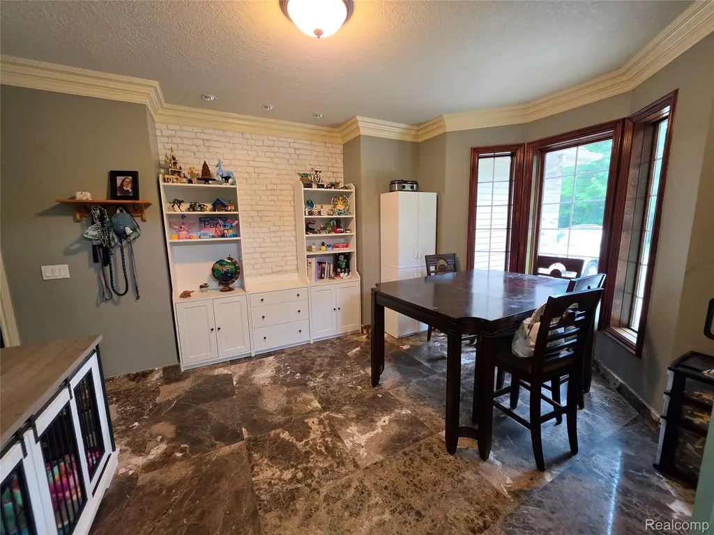 5150 W Carpenter Road Mt. Morris Township MI 48504