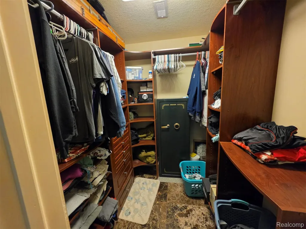 5150 W Carpenter Road Mt. Morris Township MI 48504