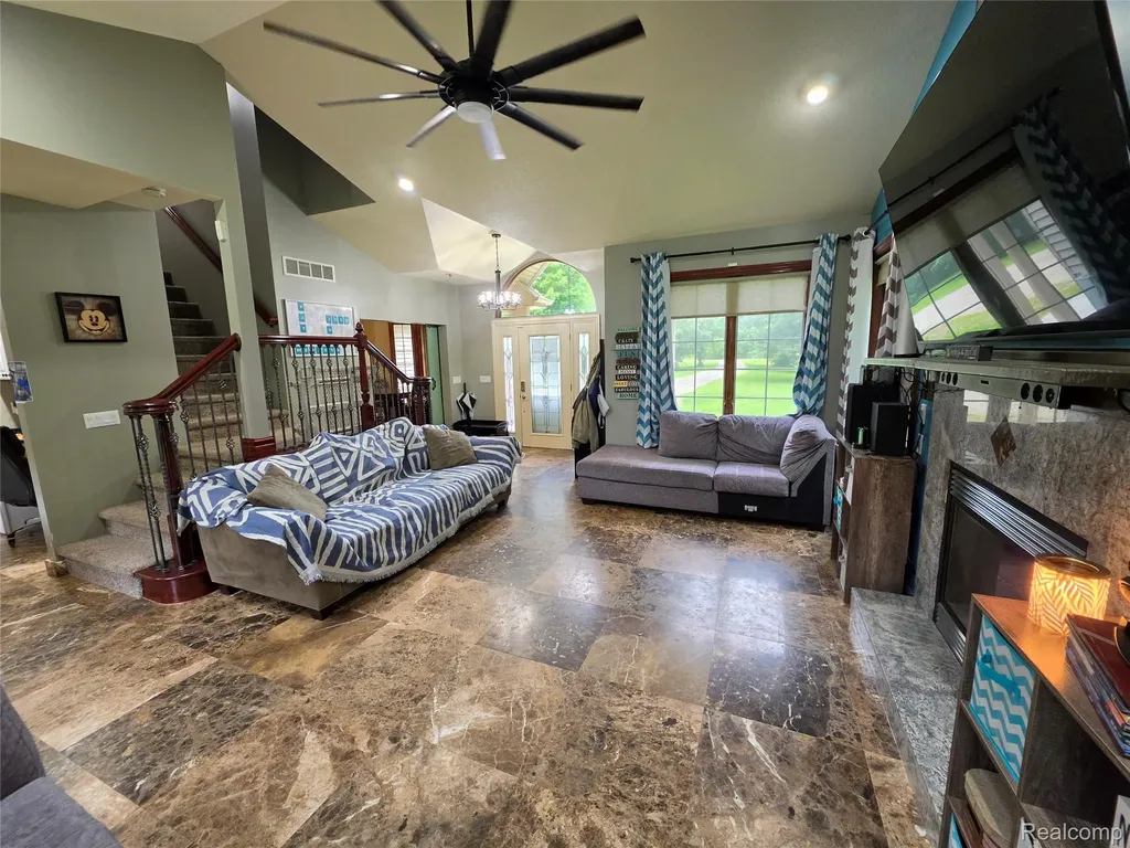 5150 W Carpenter Road Mt. Morris Township MI 48504