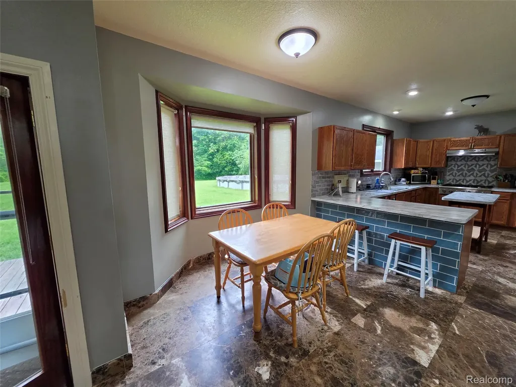 5150 W Carpenter Road Mt. Morris Township MI 48504
