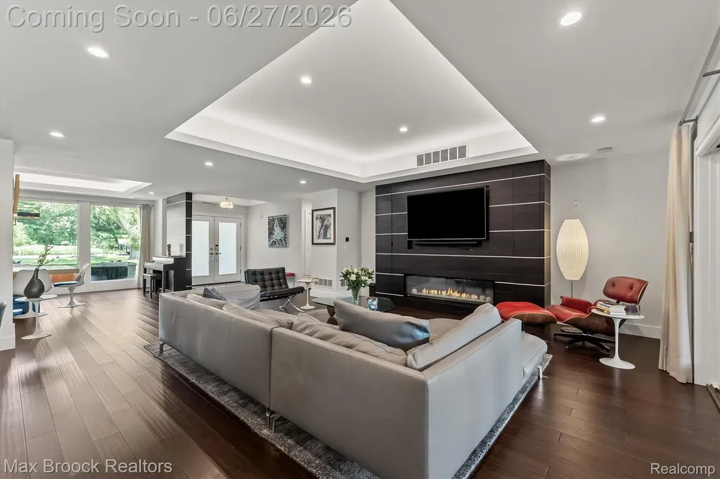 7400 Parkstone Lane Bloomfield Charter Township MI 48301