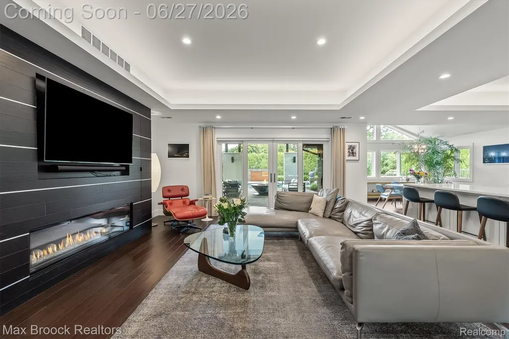 7400 Parkstone Lane Bloomfield Charter Township MI 48301