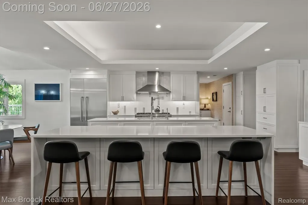 7400 Parkstone Lane Bloomfield Charter Township MI 48301