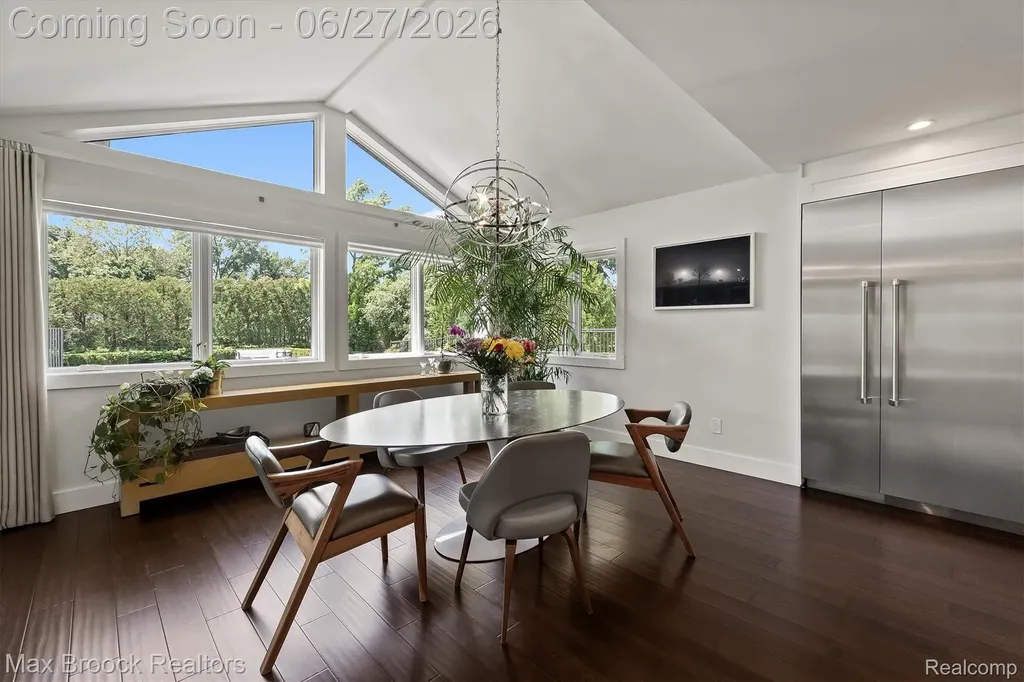 7400 Parkstone Lane Bloomfield Charter Township MI 48301