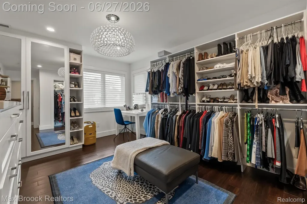 7400 Parkstone Lane Bloomfield Charter Township MI 48301