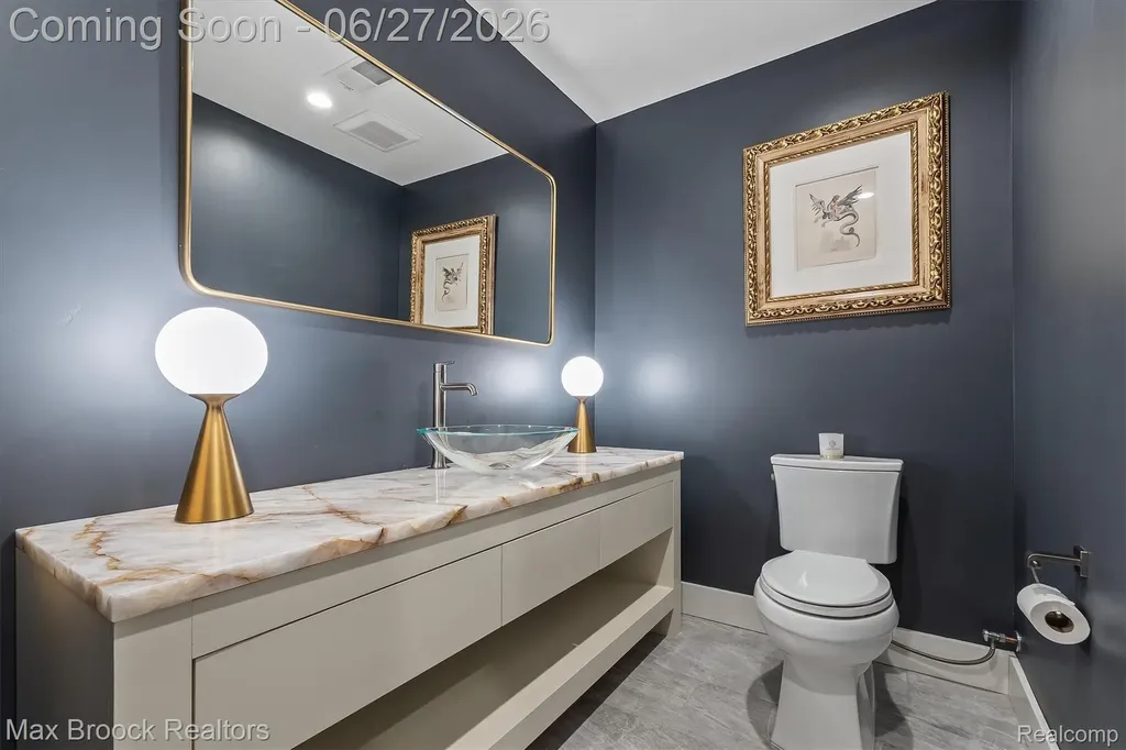 7400 Parkstone Lane Bloomfield Charter Township MI 48301