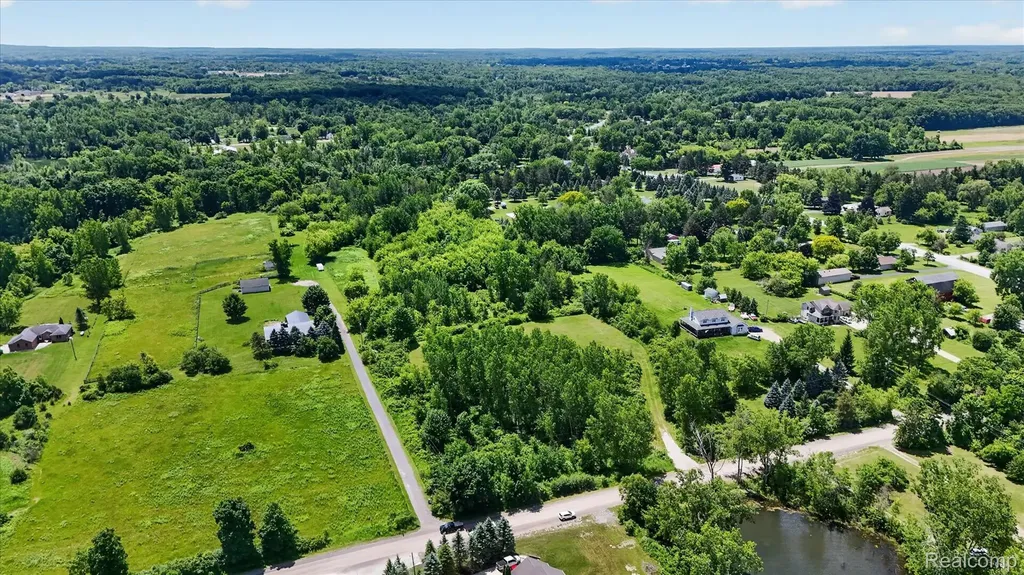 4461 Ray Road Fenton Charter Township MI 48439