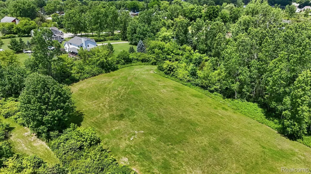 4461 Ray Road Fenton Charter Township MI 48439